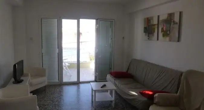 Apartamento de alquiler en Carrer de l'Almirall Roger de Llúria, Oliva Playa
