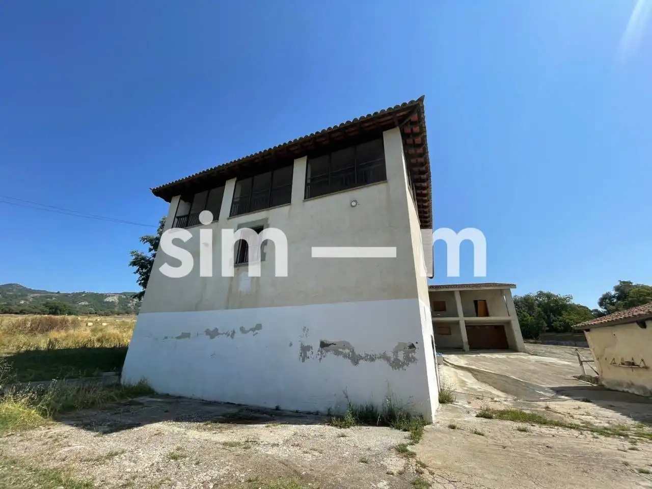 Vista exterior de Finca rústica en venda en Sant Pere de Torelló amb Jardí privat i Terrassa