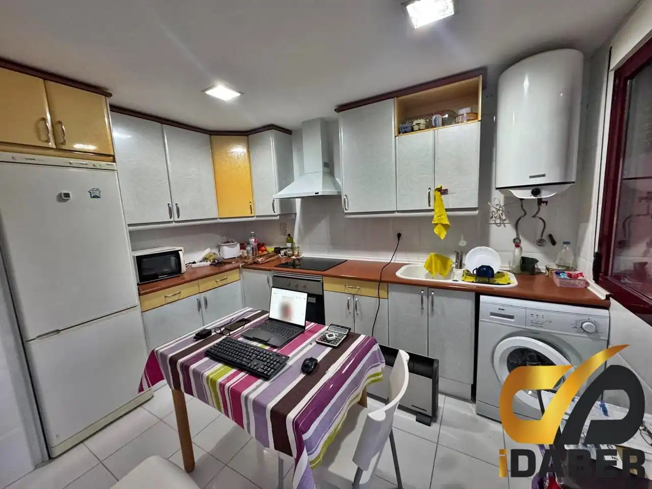 Edificio en venta en Carranque