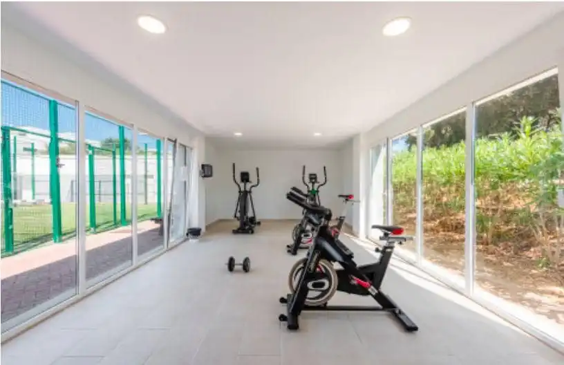 Wohnungen zur Miete in Sotogrande mit Klimaanlage, Heizung und Terrasse
