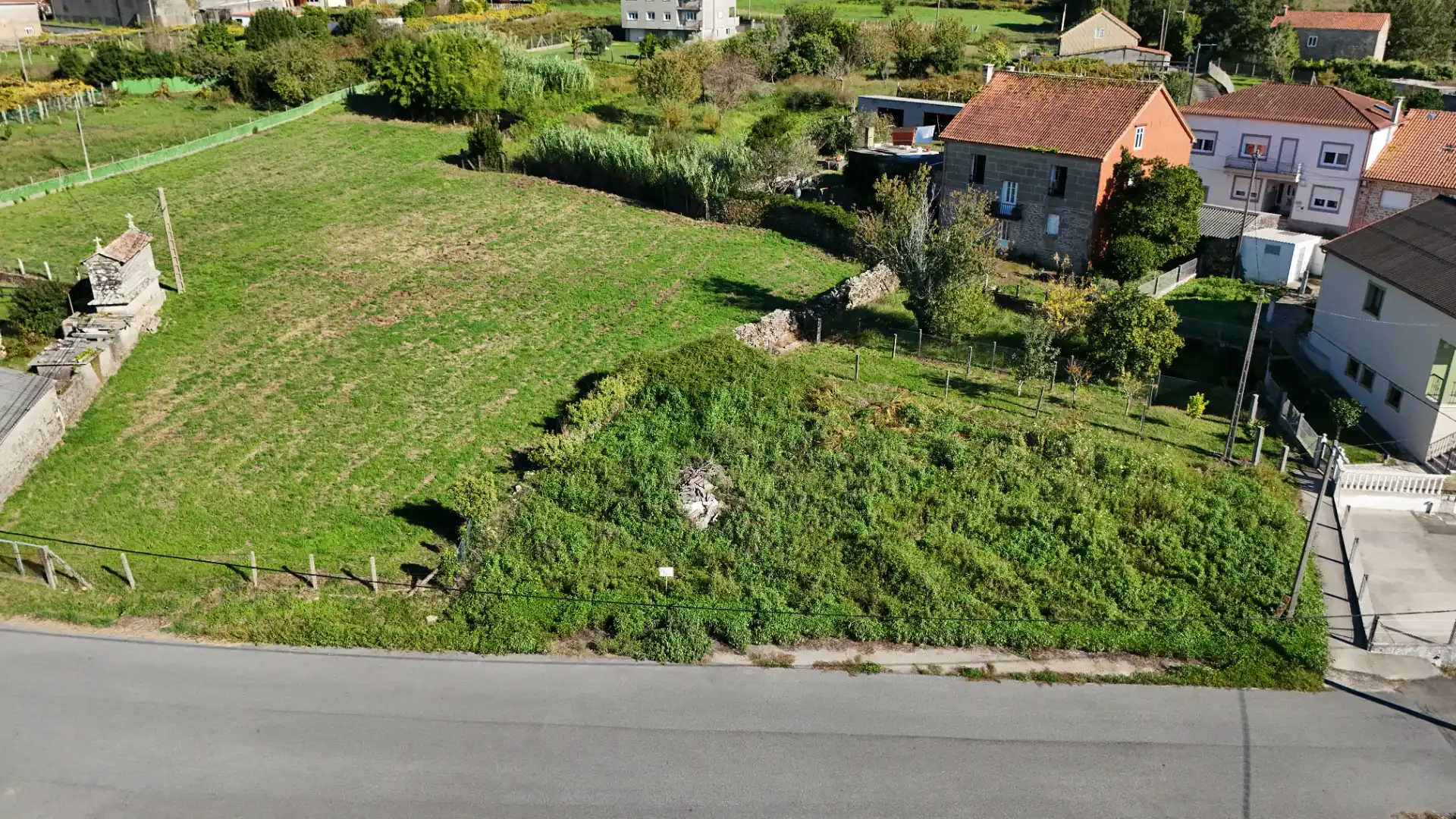 Terrenys i solars en venda a Suigrexa