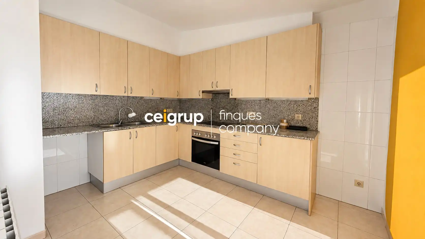 Duplex with lift for sale in Creu de la Mà, imagen 3