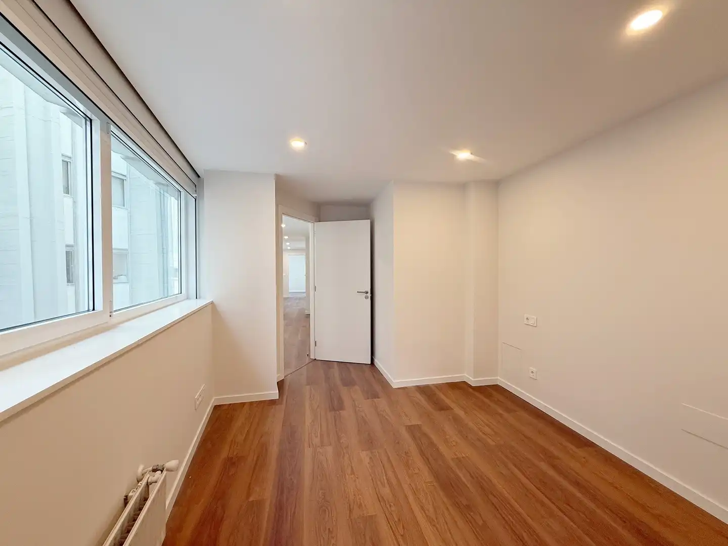 Piso de alquiler en Centro - Juan Flórez - Plaza Pontevedra