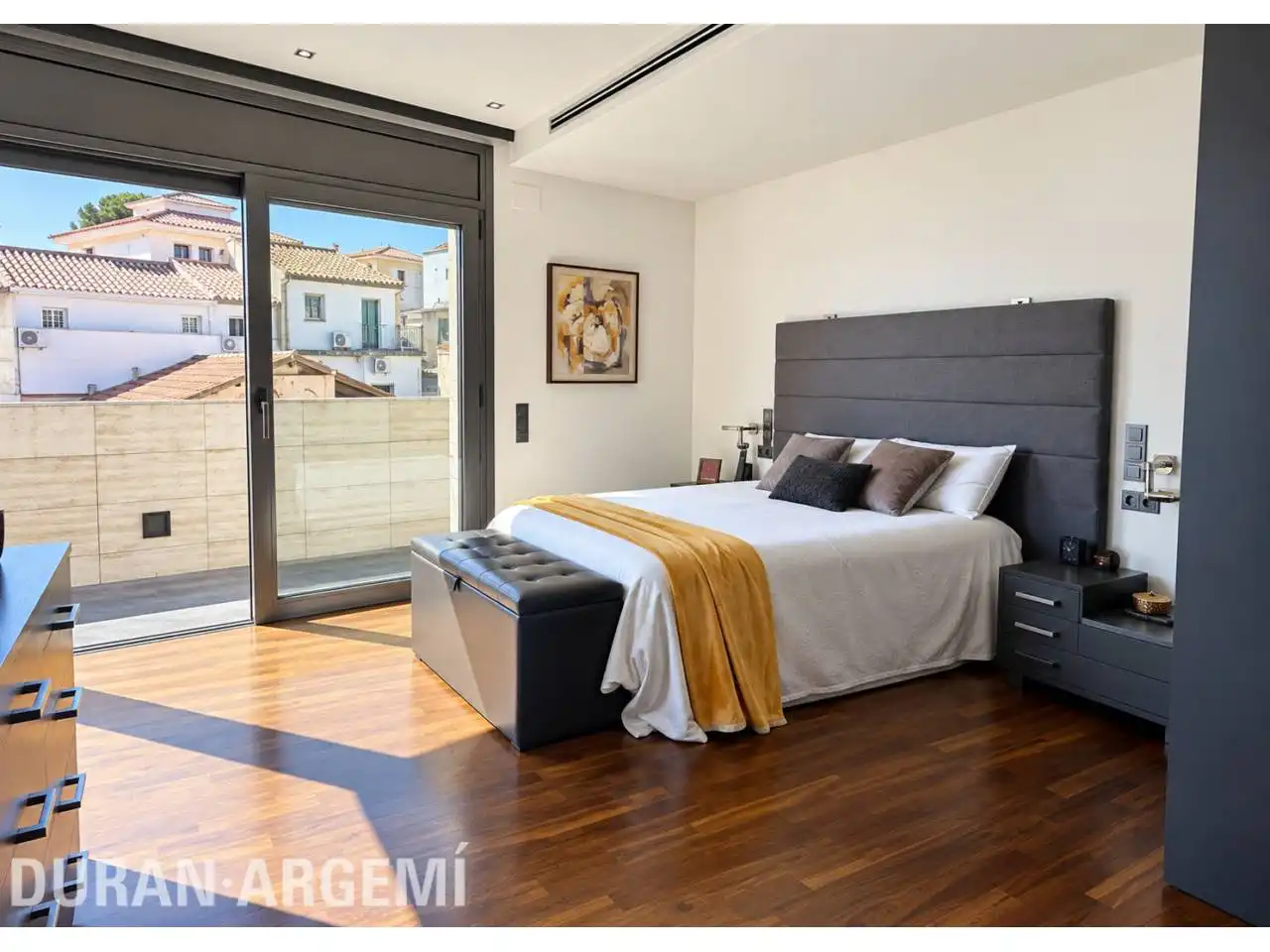 Dormitori de Casa o xalet en venda en Terrassa amb Aire condicionat, Calefacció i Jardí privat