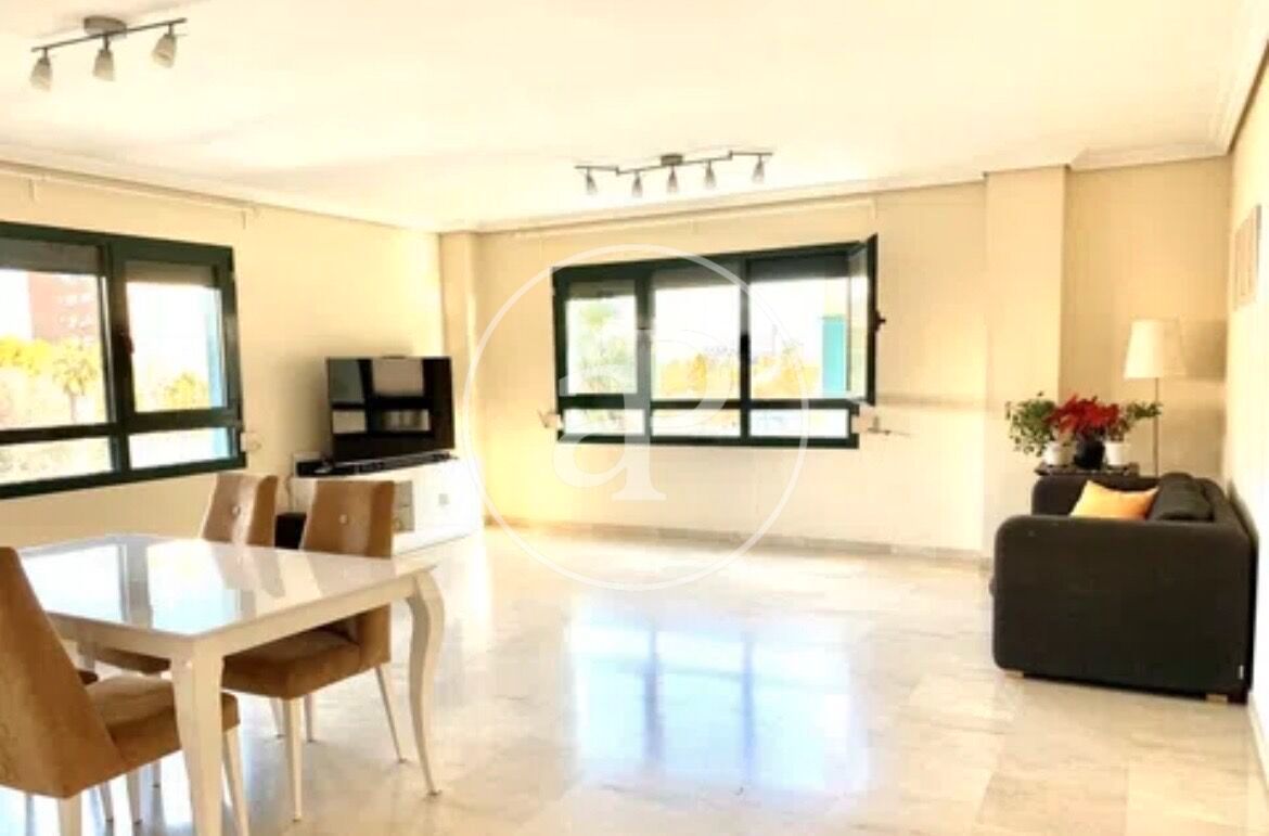 Sala d'estar de Pis de lloguer en  Valencia Capital amb Aire condicionat, Calefacció i Balcó