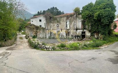 Vista exterior de Casa o xalet en venda en Ribadesella amb Jardí privat