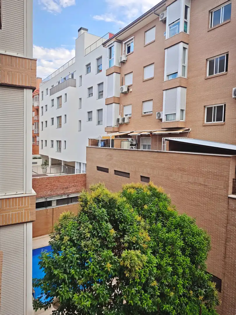 Vista exterior de Piso de alquiler en Madrid con Aire acondicionado, Calefacción y Amueblado