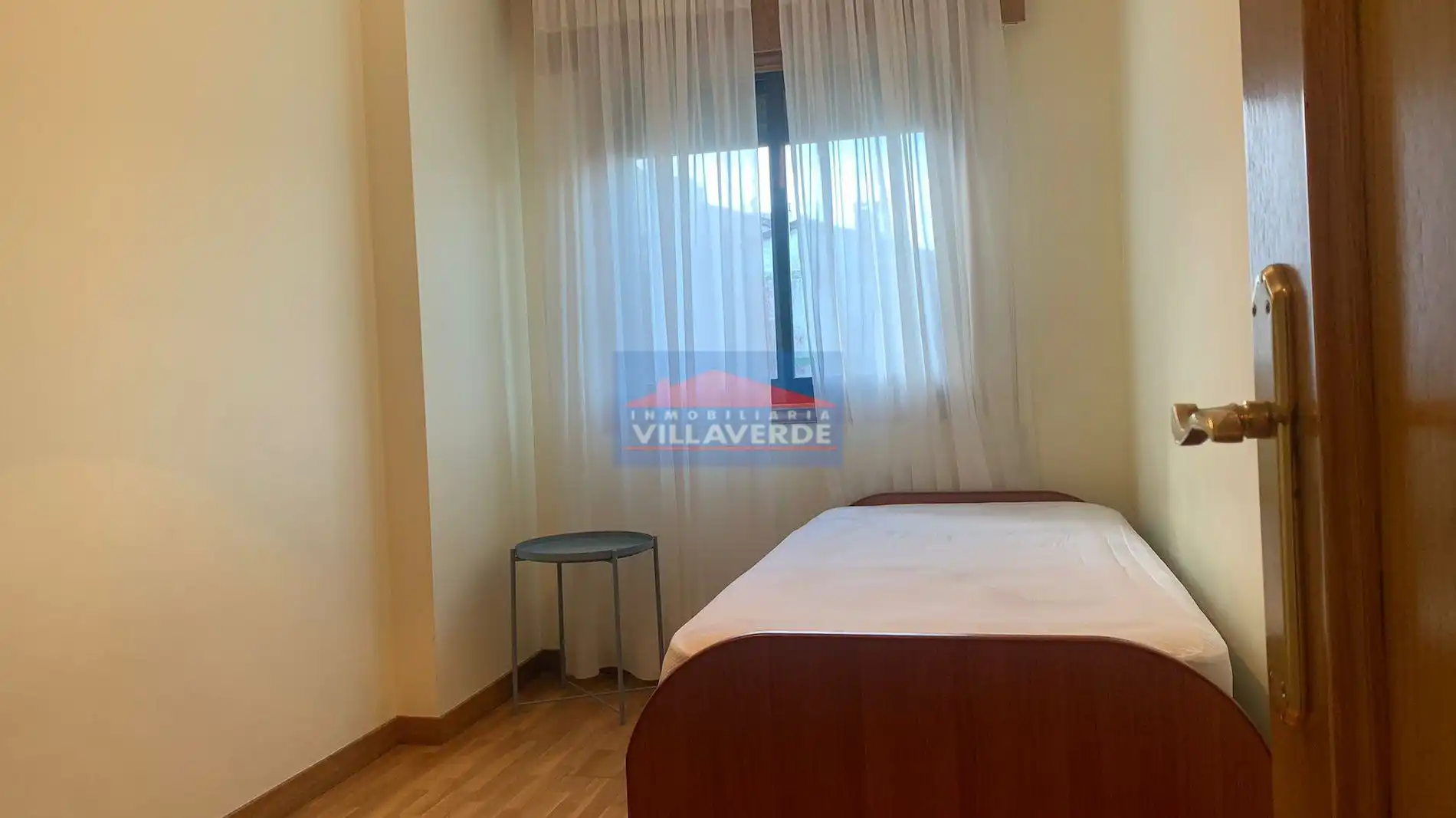 Bedroom of Flat for rent in Cangas   with Furnished, TV and Balcony