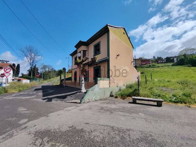 Casa-chalet en Venta en Soto de Abajo en San Claudio - Trubia - Las Caldas