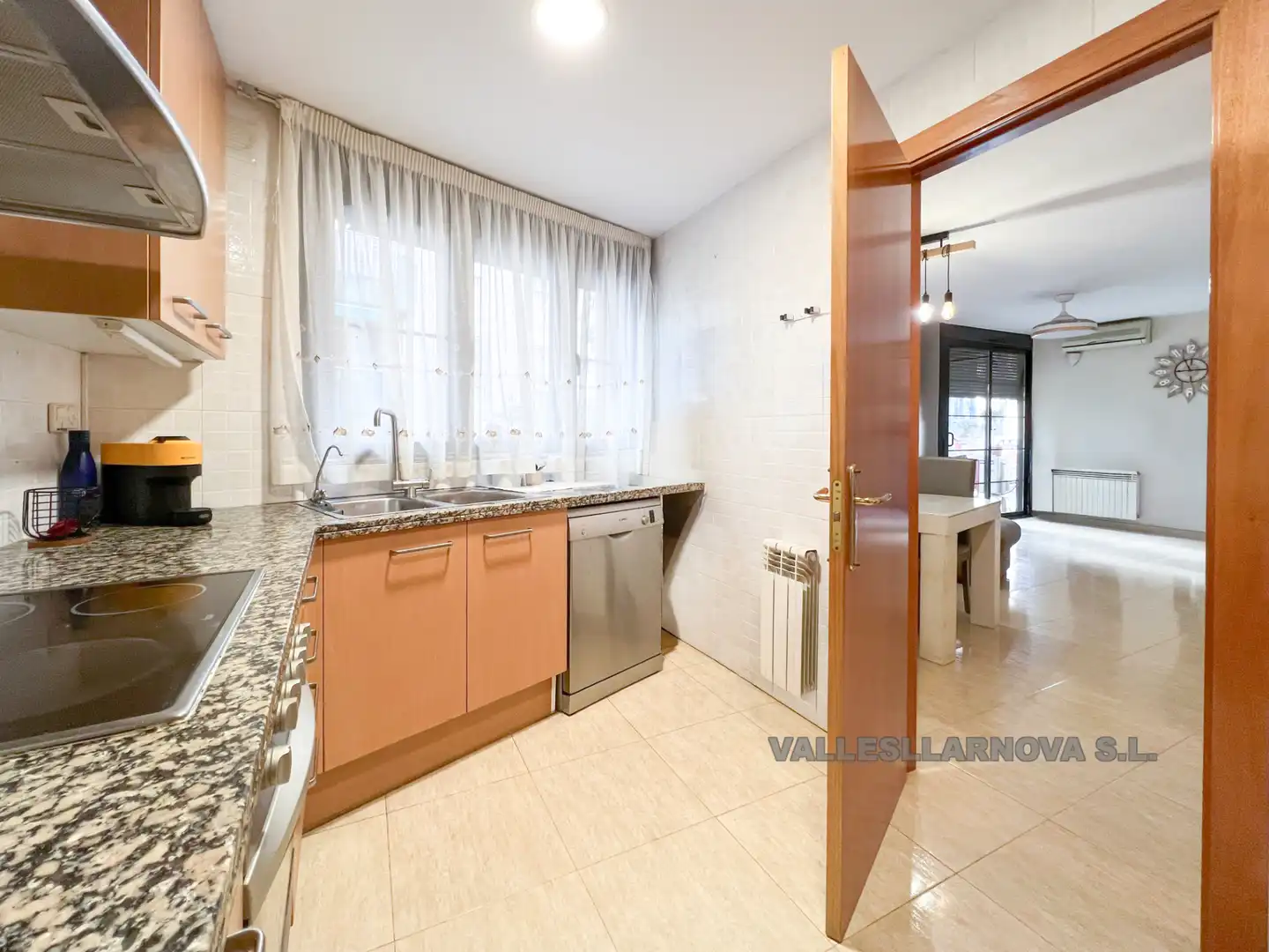 Vista exterior de Dúplex en venta en Parets del Vallès con Aire acondicionado, Calefacción y Balcón