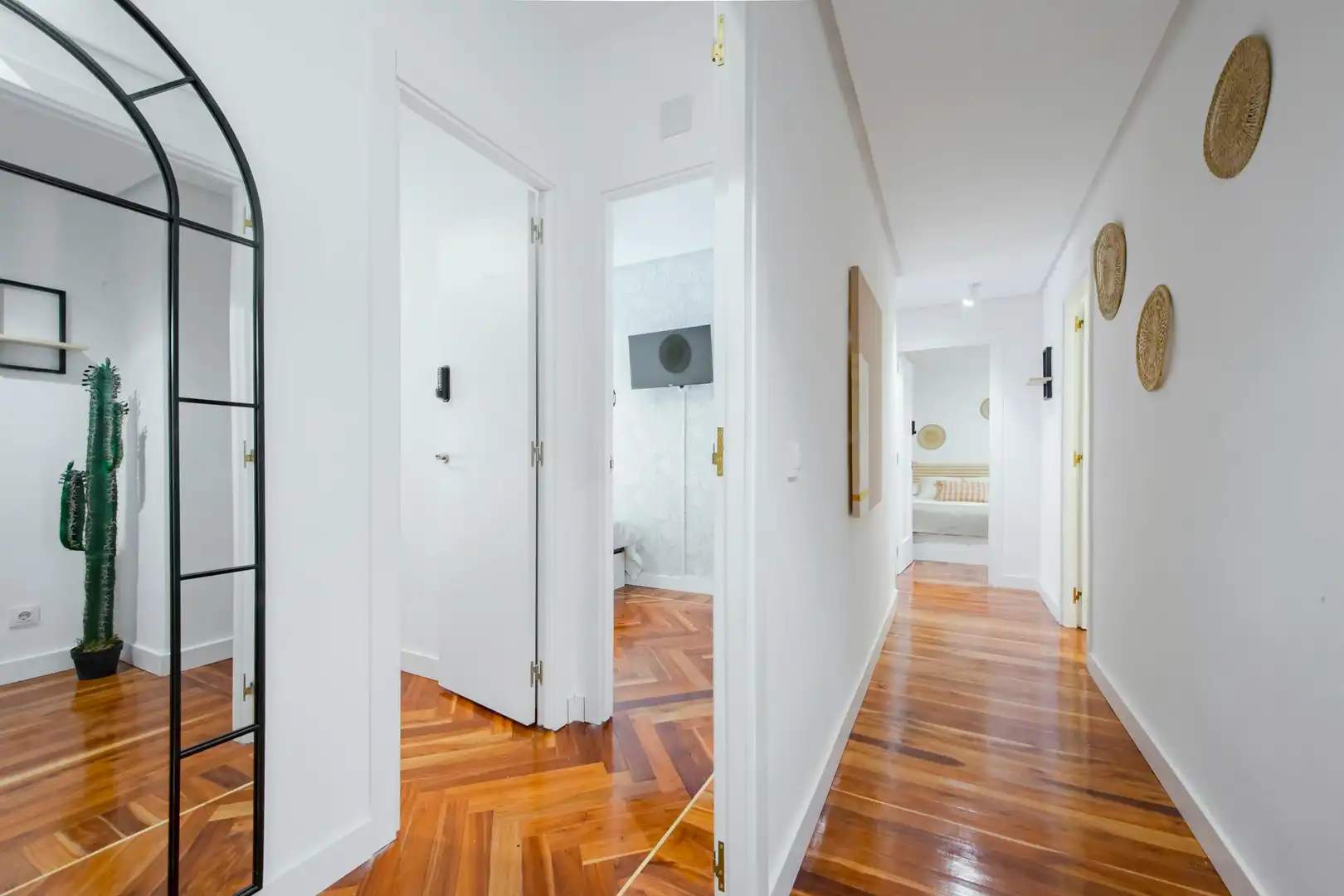Flat for share in Madrid  with Air Conditioner, Heating and Washing machine