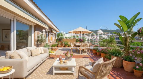 Estupendo y amplio ático dúplex con terraza y fabulosas vistas en Sarrià