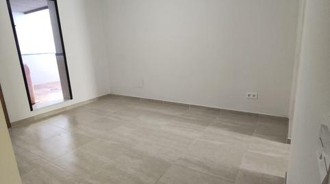 Foto 4 de Planta baixa en venda a Calle Doctor Escassi, Los Castillejos - La Trinidad, Málaga Capital