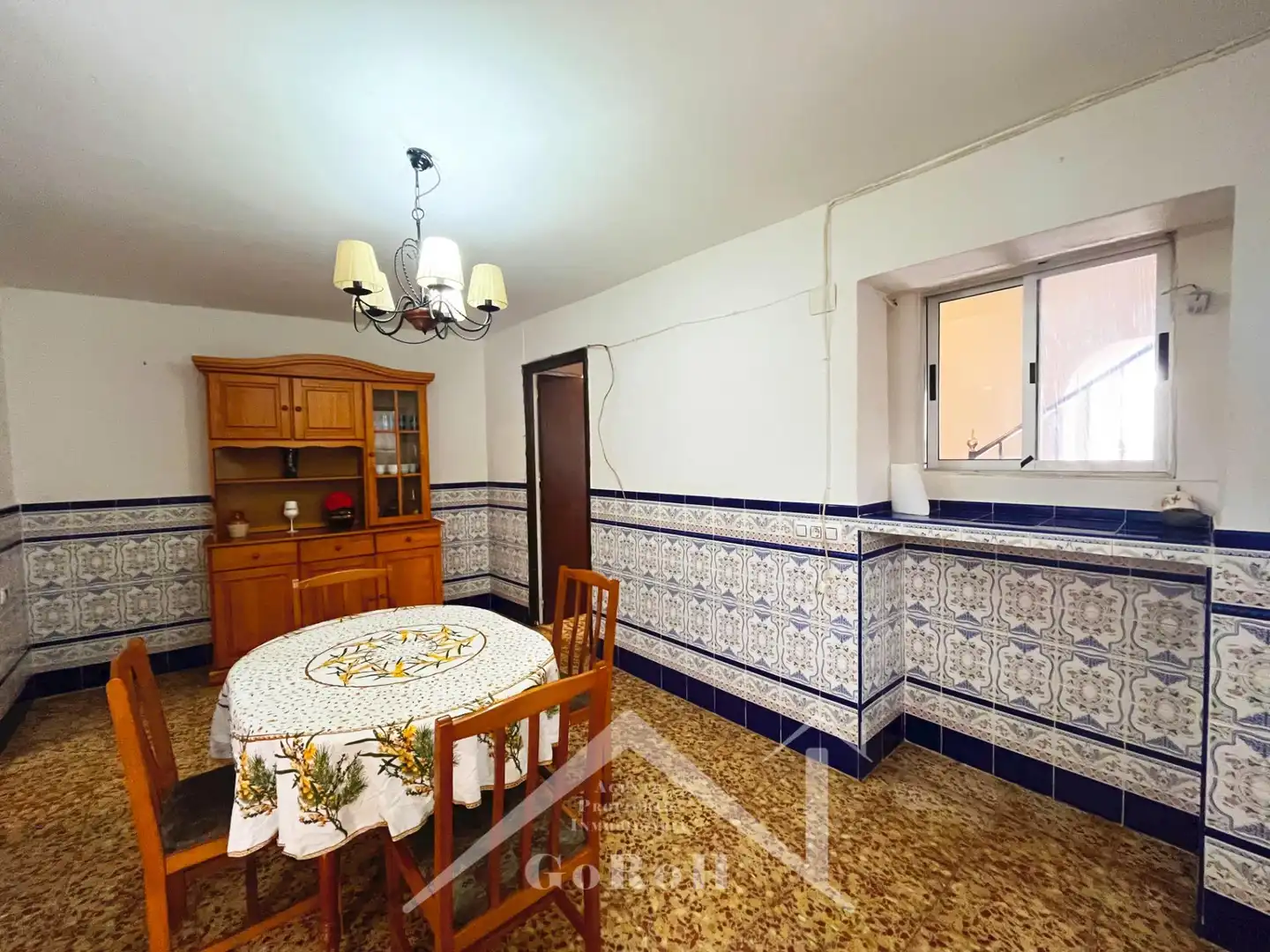 Cocina de Casa adosada en venta en Almadén de la Plata con Aire acondicionado, Terraza y Trastero