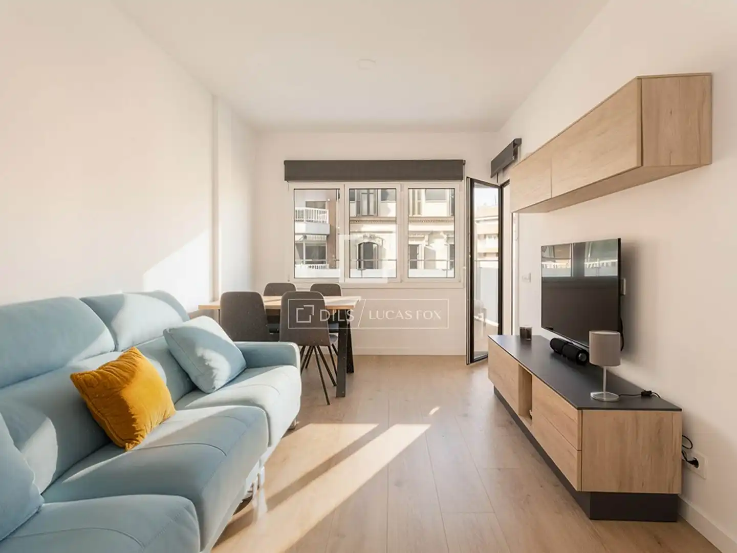 Wohnzimmer von Wohnung zum Verkauf in Barcelona mit Klimaanlage, Möbliert und Balkon