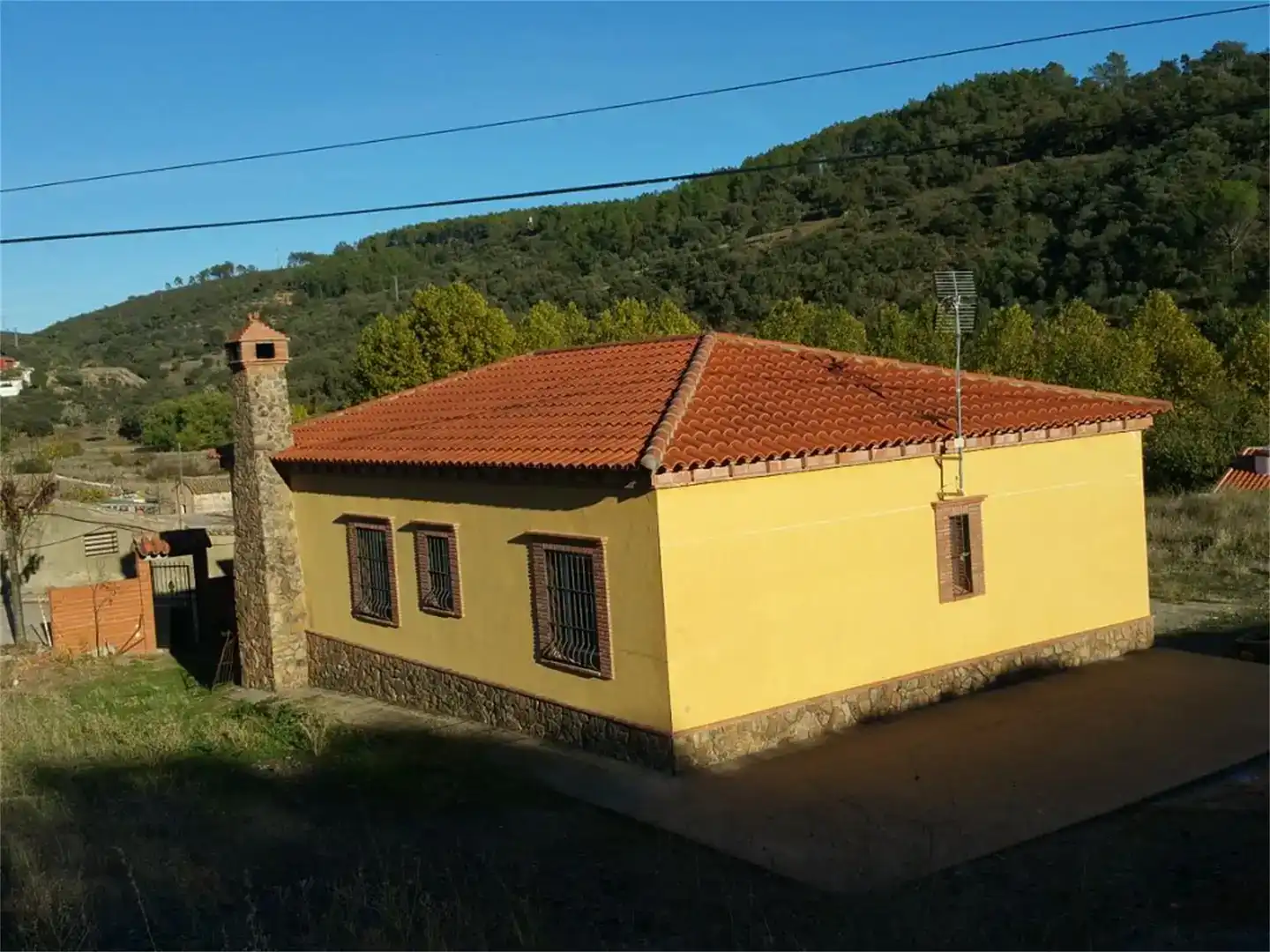 Vista exterior de Casa o chalet en venta en Anchuras con Jardín privado, Trastero y Amueblado