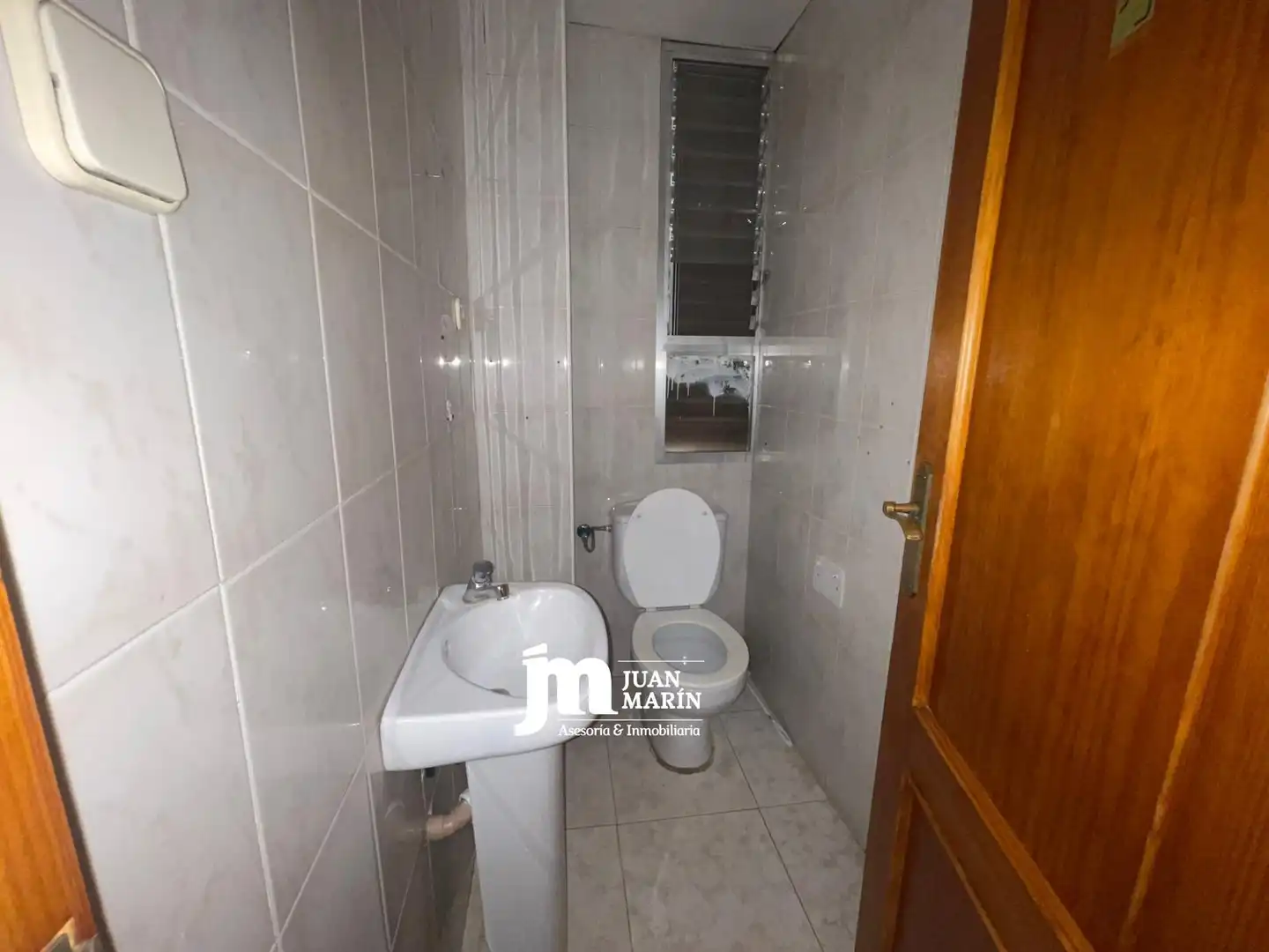 Business premises for sale in Calle Reyes Católicos, imagen 12