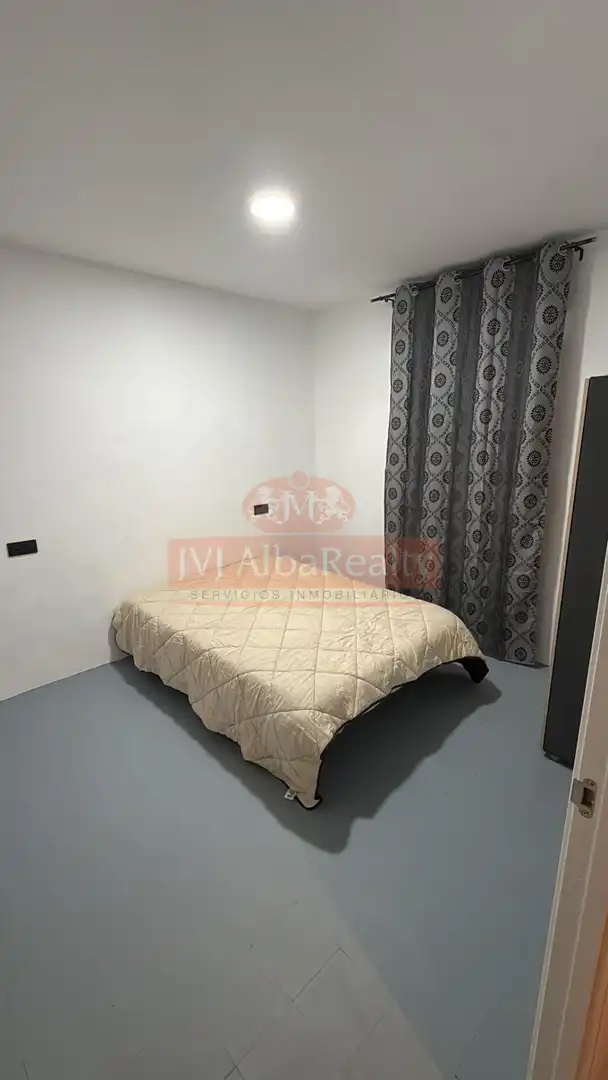 Schlafzimmer von Erdgeschoss zur Miete in Albacete mit Möbliert
