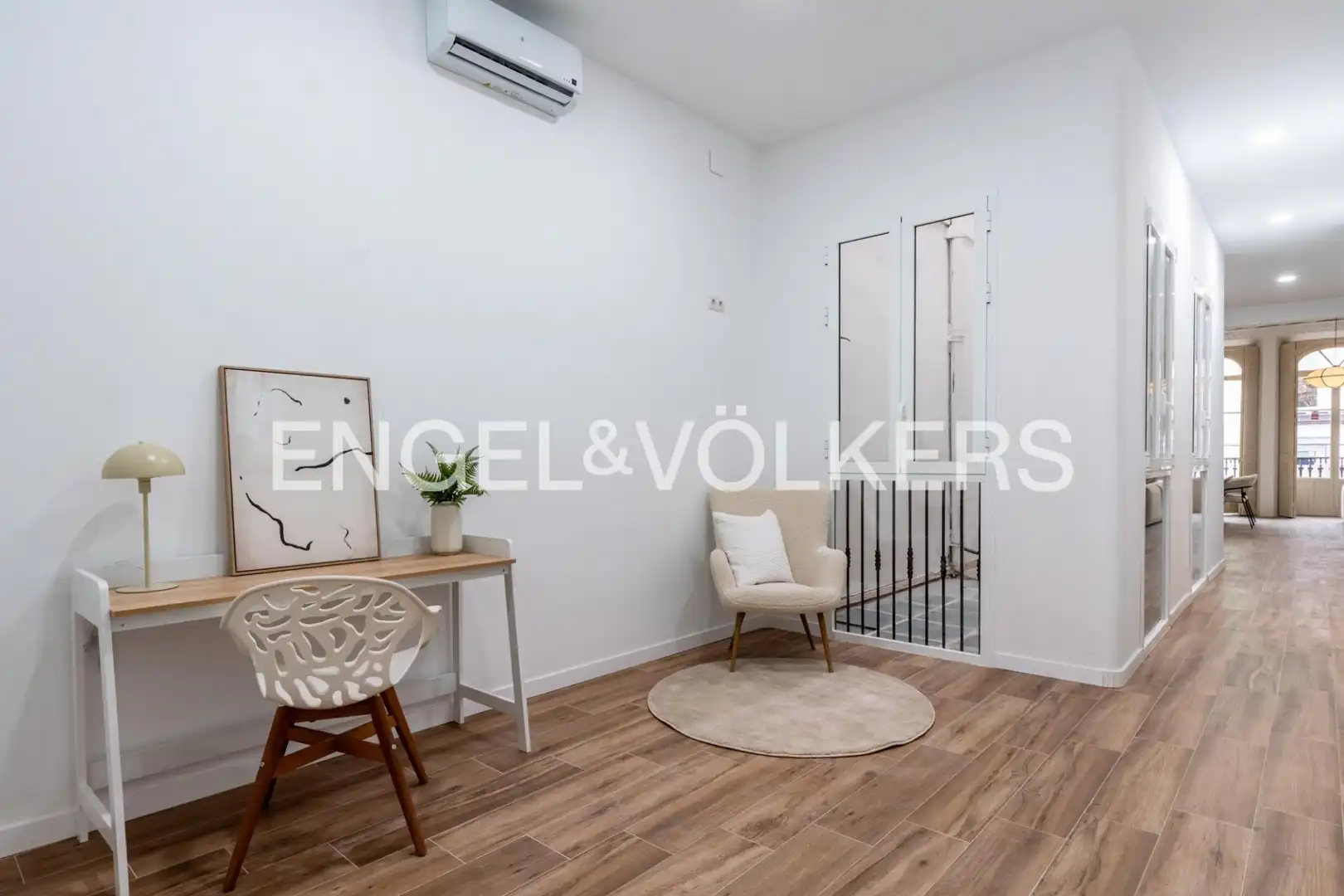 Flat for sale in Sevilla  with Air Conditioner, Heating and Balcony