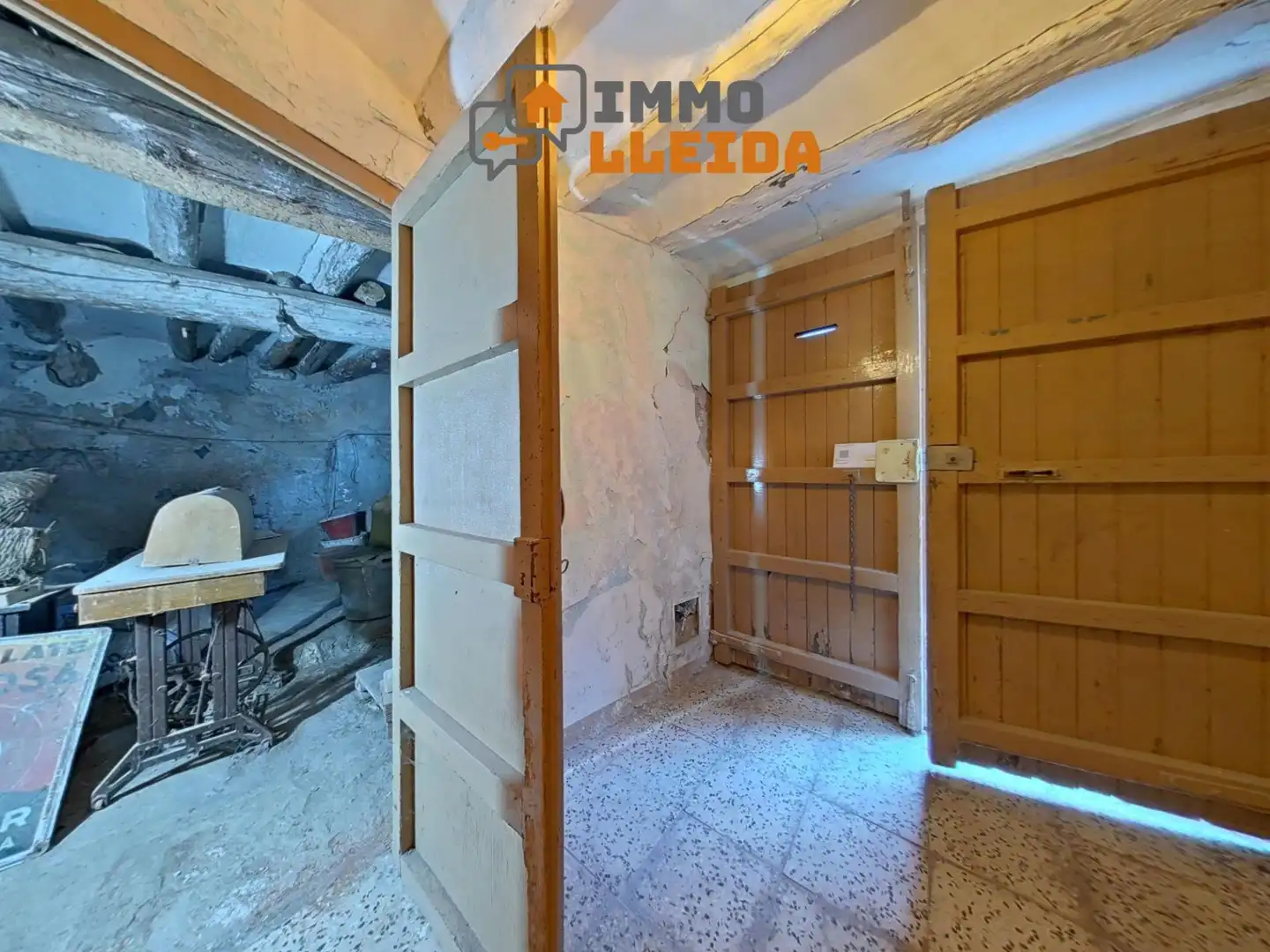 Casa adosada en venta en Cervera con Trastero y Amueblado