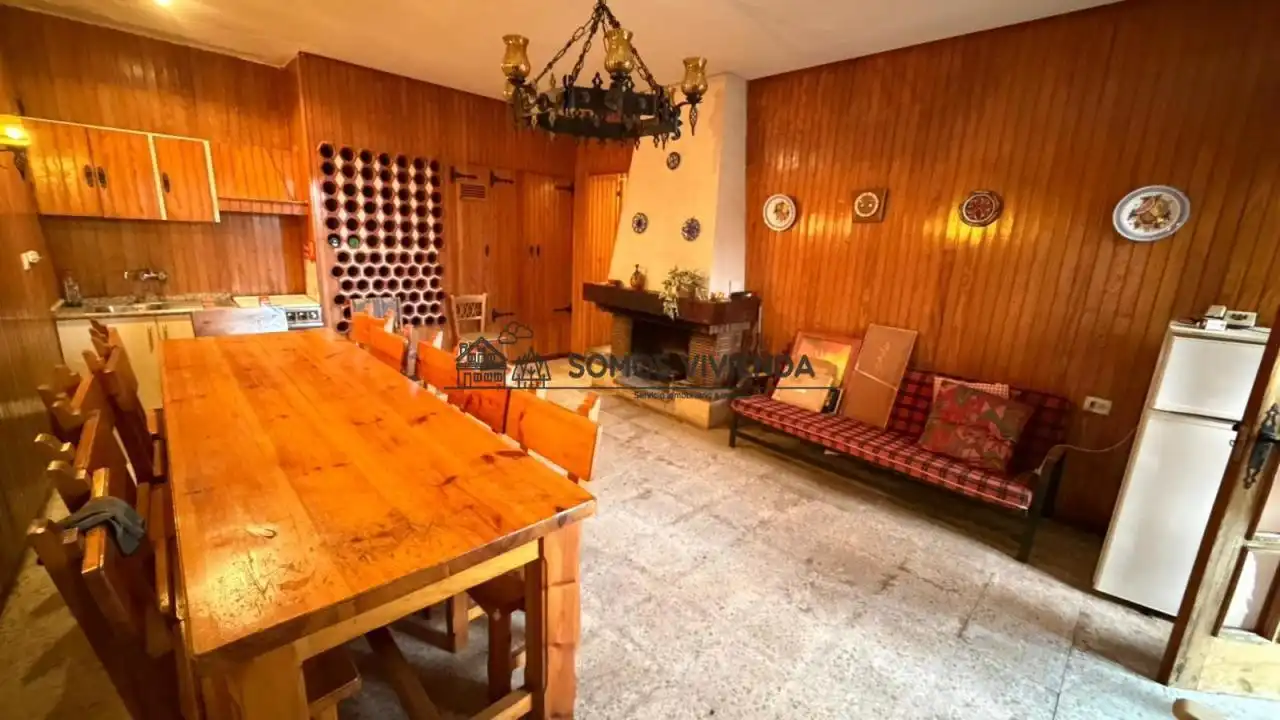 Dining room of Houses for sale in Ourense Capital   with Heating, Private garden and Terrace