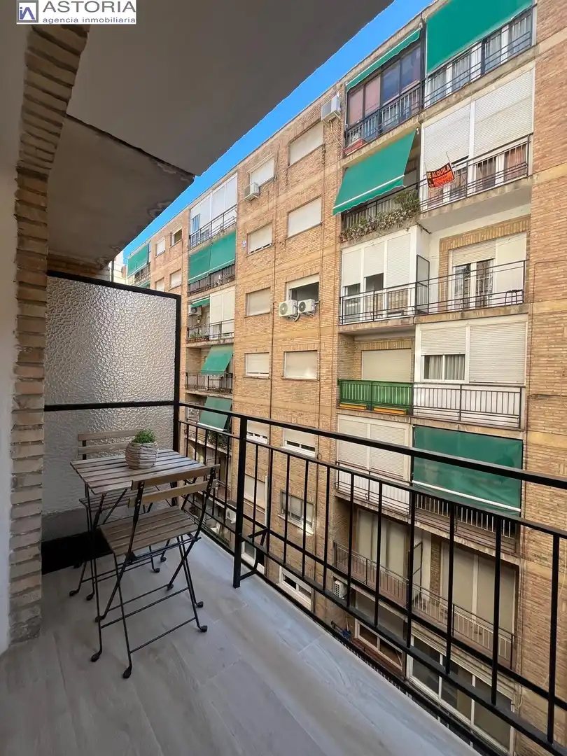 Piso con terraza en alquiler en Avenida Avenida Madrid
