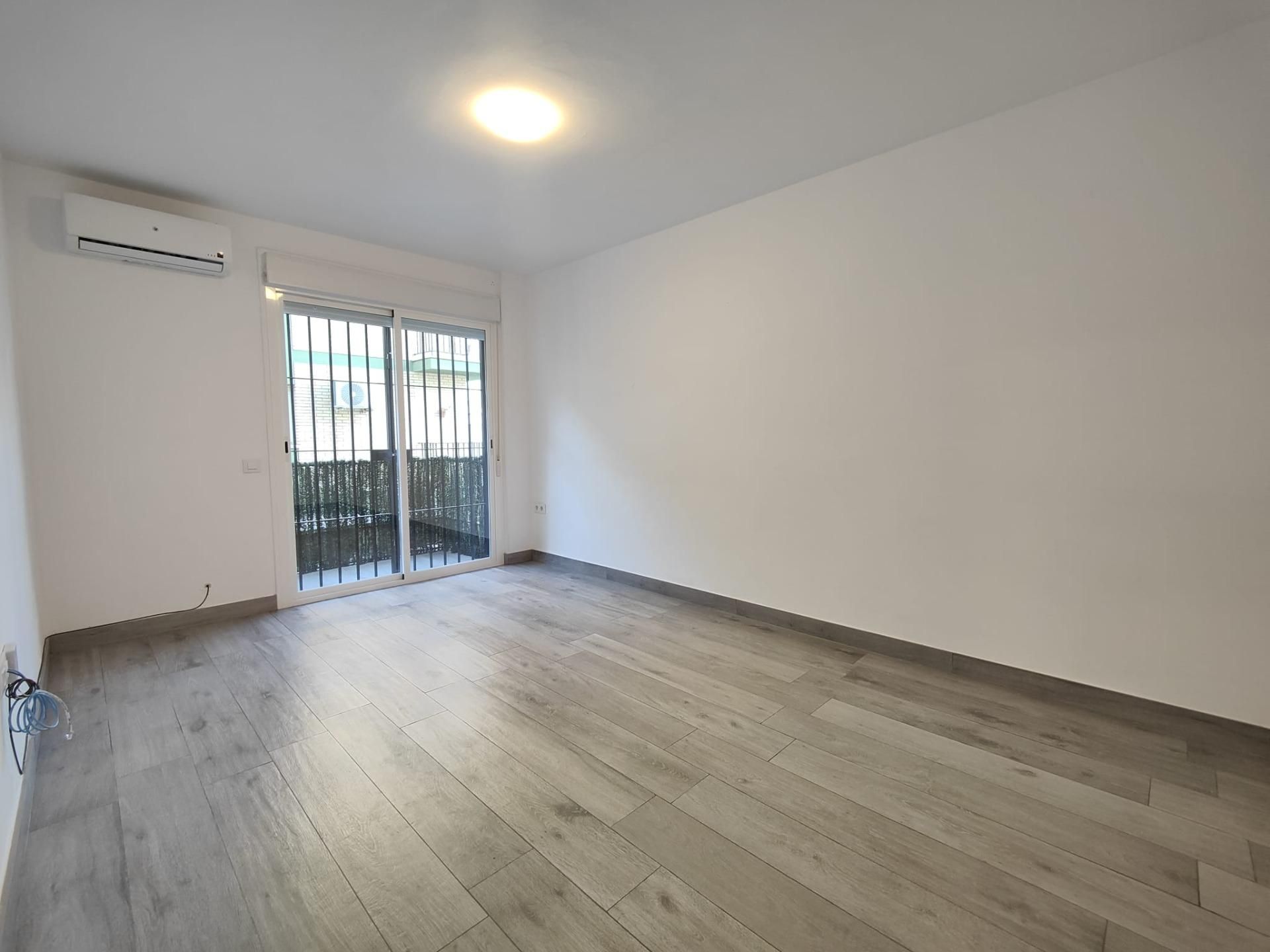 Piso de alquiler en Calle VIRGEN DE LOS DOLORES, Santa Eufemia