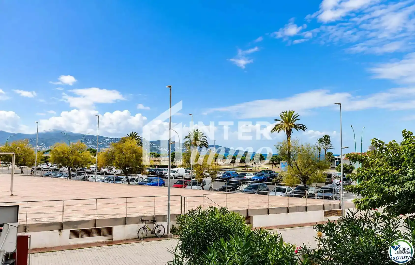 Flat with lift for sale in Carrer DELTA MUGA II