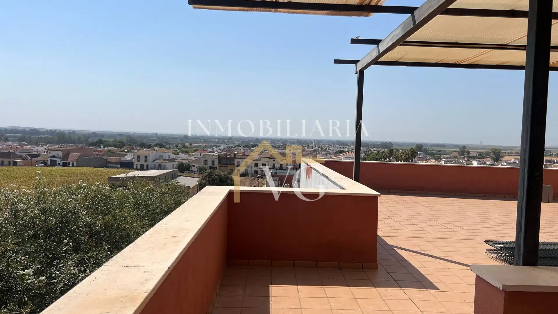 Terrasse von Maisonette zum Verkauf in Guillena mit Terrasse, Abstellraum und Schwimmbad