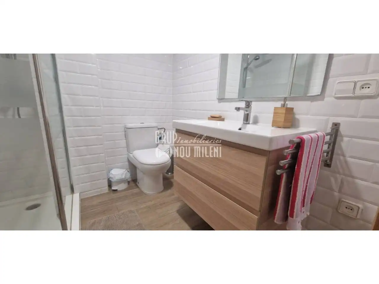 Baño de Piso de alquiler en Valencia con Terraza, Amueblado y Balcón