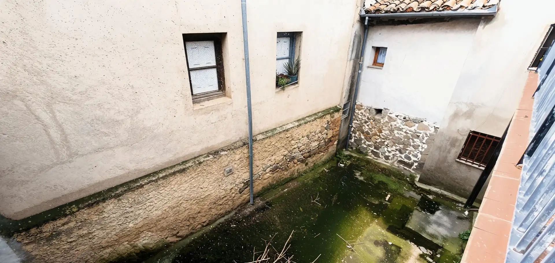 Vista exterior de Casa o xalet en venda en Candeleda amb Aire condicionat i Jardí privat