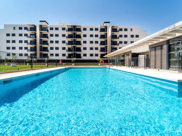 Bajo con piscina en venta en Calle Magdaleno García-Alcalá 4