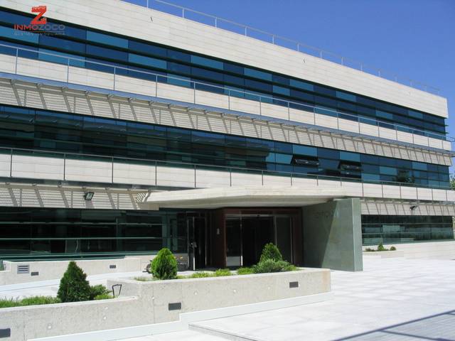 Oficina en Alquiler en El Pinar - Punta Galea