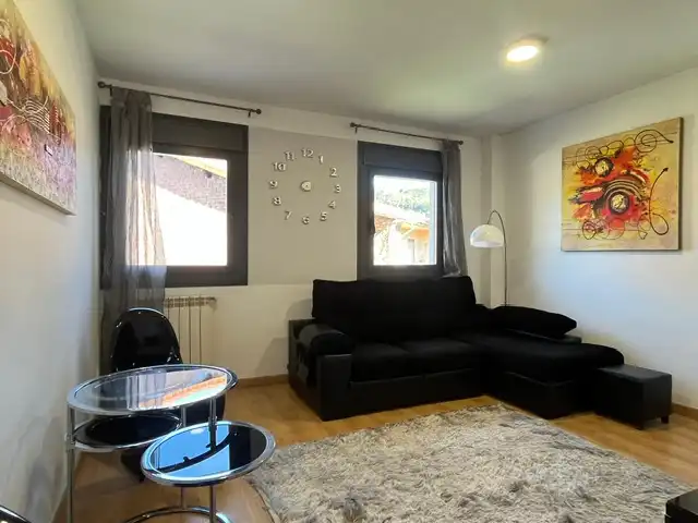 Appartement à louer à CA-403 32