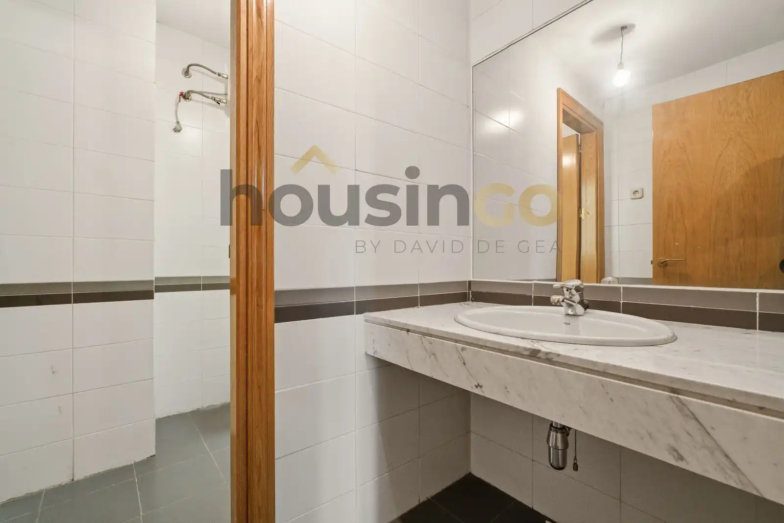 Bathroom of Duplexes for sale in Madrid  with Terrace and Balcony