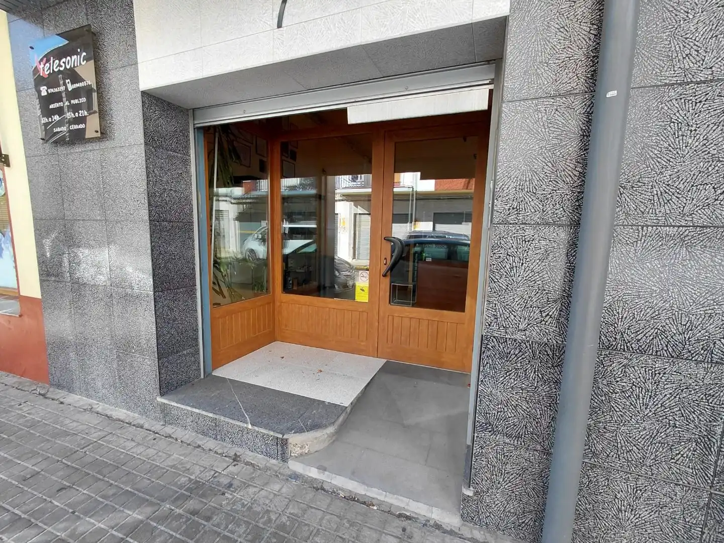 Locale commerciale in affitto a Avenida Juan XXIII 7, imagen 4