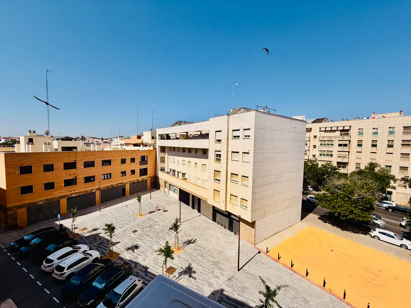 Exterior view of Flat for sale in Sevilla  with Air Conditioner and Terrace