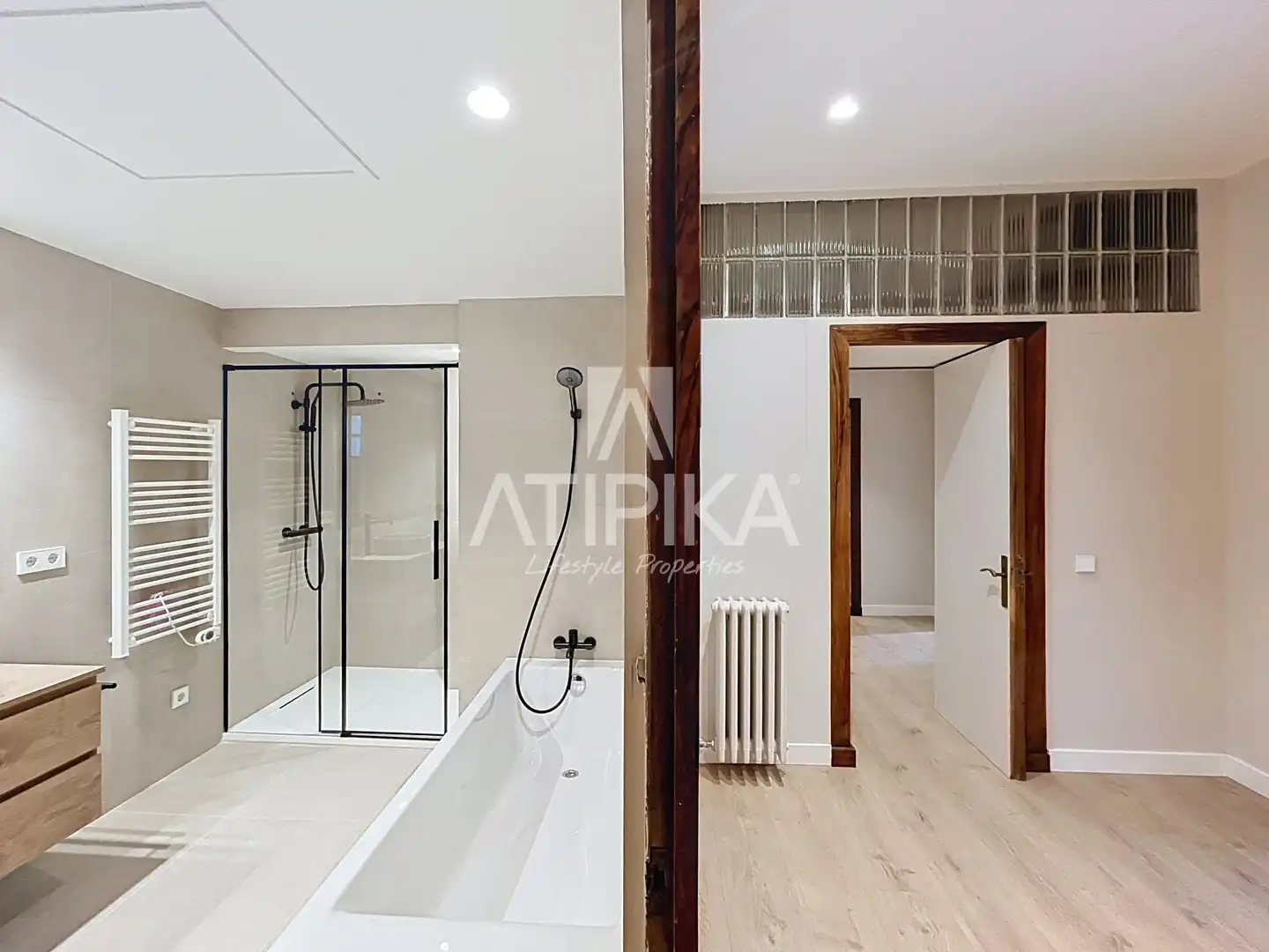 Bathroom of Flat for rent in Sarrià - Sant Gervasi