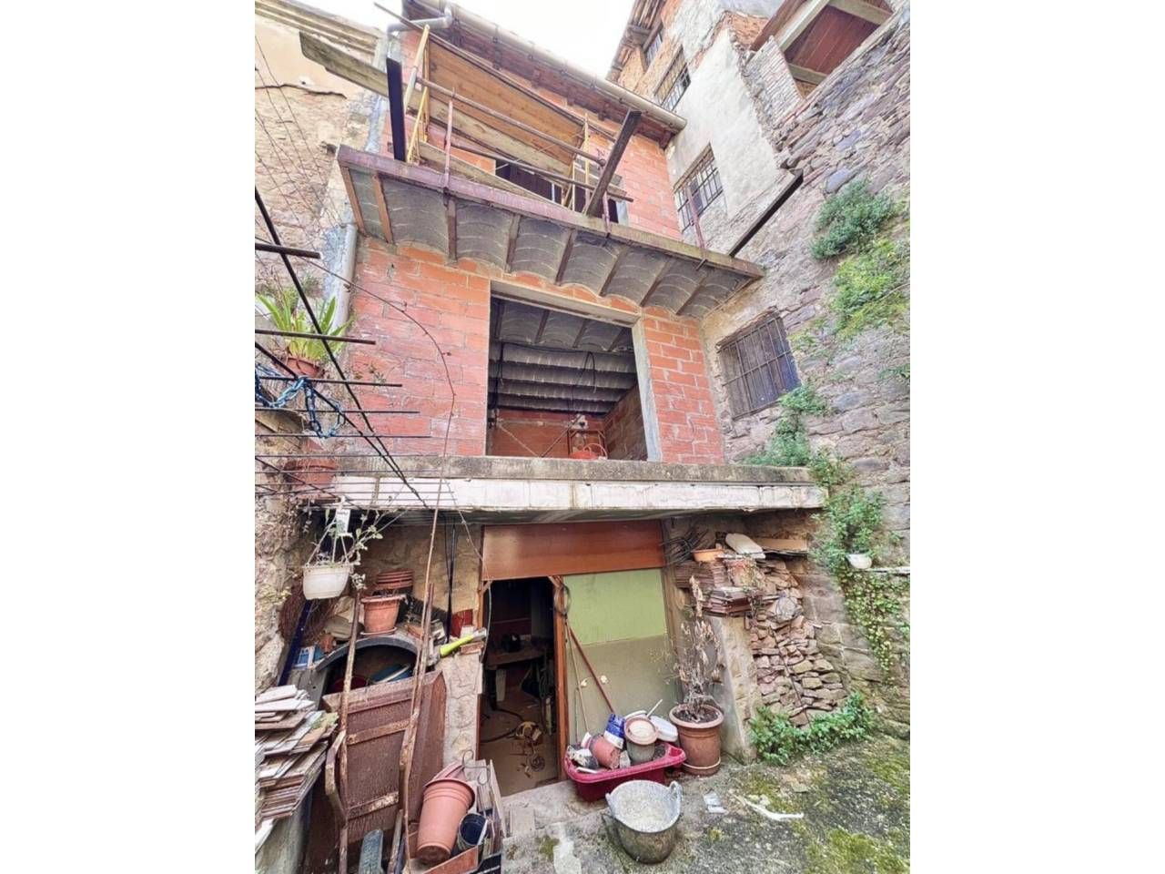 Exterior view of House or chalet for sale in Cardona