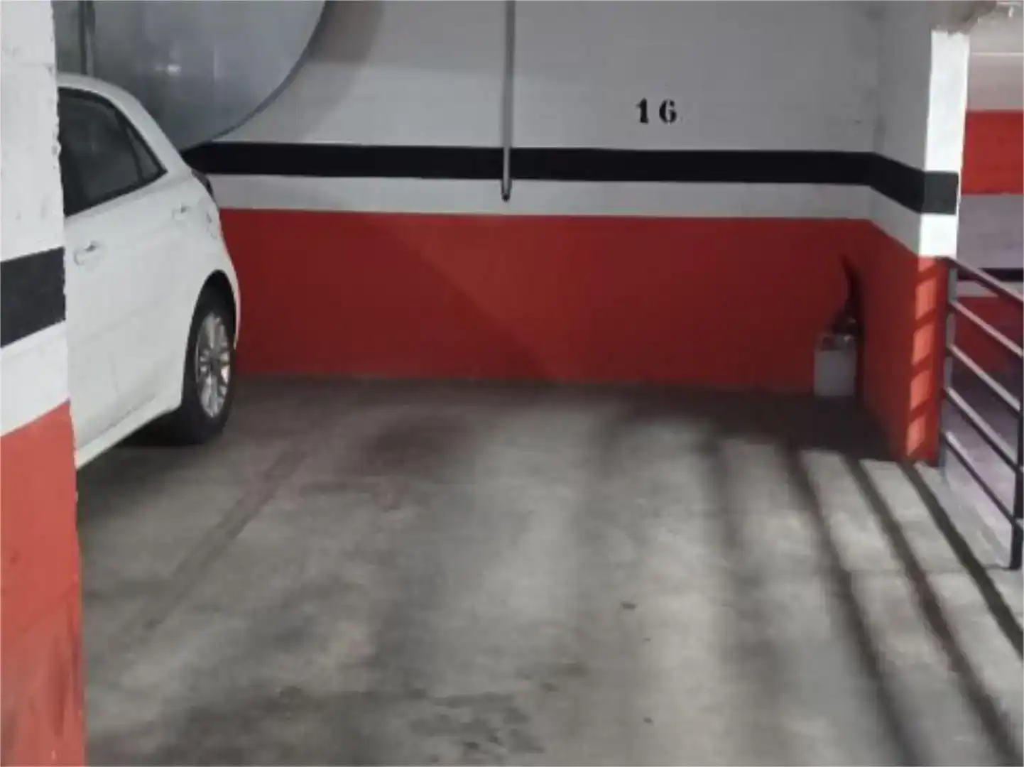 Parkplatz von Garage zur Miete in Alicante / Alacant