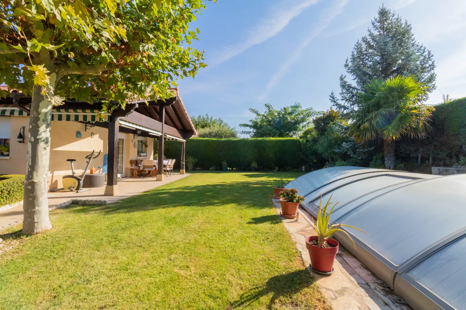 Jardín de Casa o chalet en venta en Ayegui / Aiegi con Calefacción, Trastero y Piscina