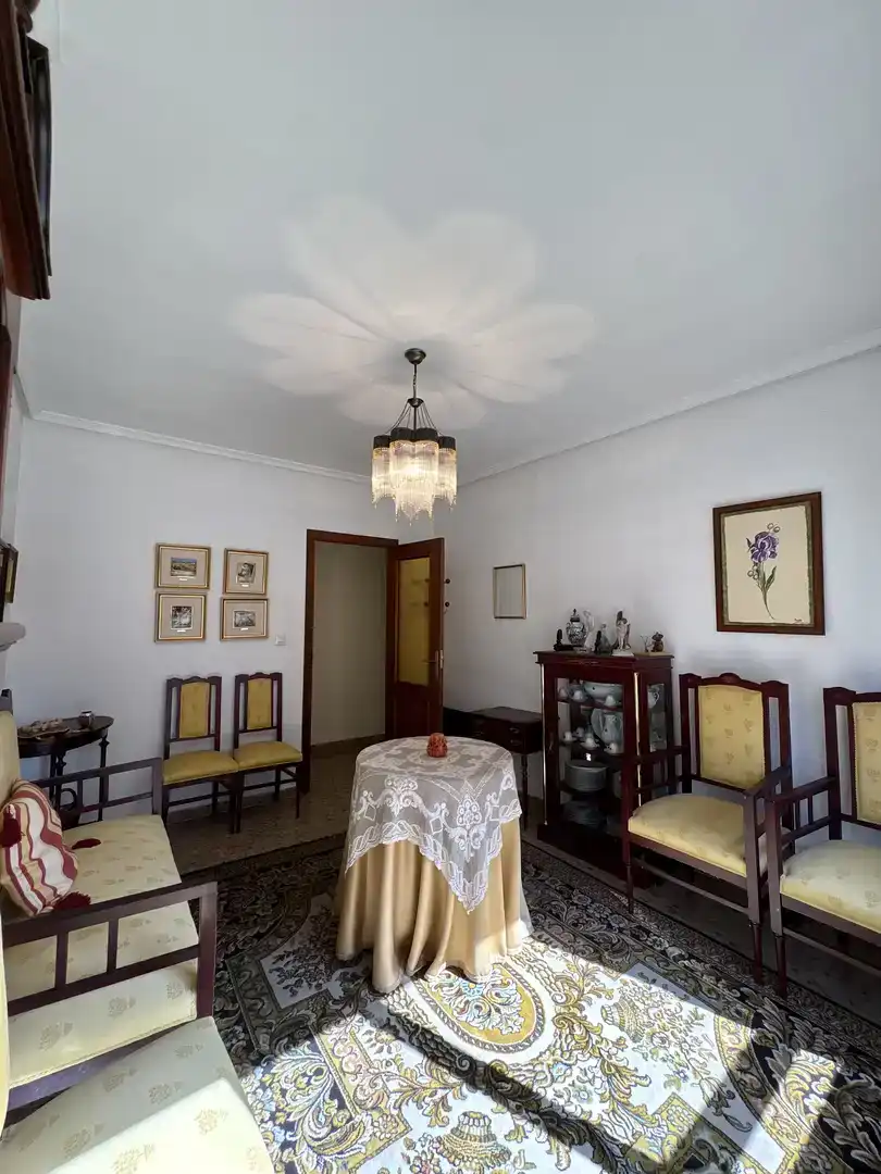 Wohnzimmer von Wohnung zum Verkauf in  Albacete Capital mit Klimaanlage und Balkon