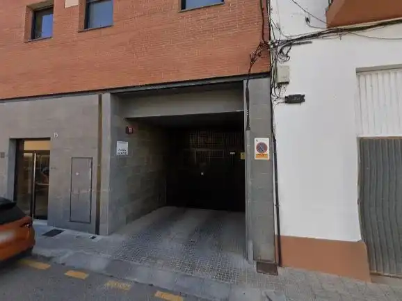 Motorradstellplatz zur Miete in Carrer Doctor Pasteur 15, imagen 2