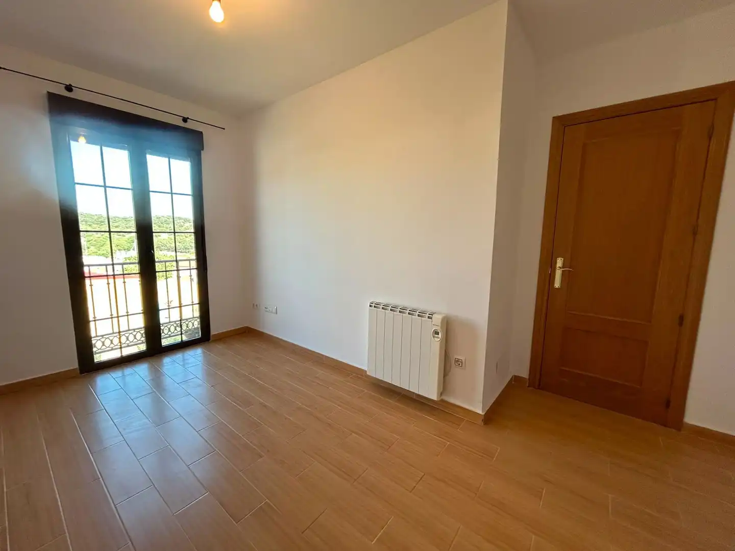 Schlafzimmer von Maisonette zum Verkauf in Pepino mit Klimaanlage und Heizung