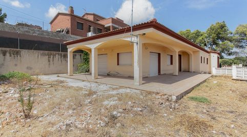 Solvia Inmobiliaria  Chalet independiente Olèrdola