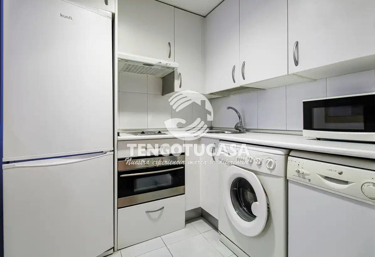 Piso en venta en Calle de Belfast, Rejas