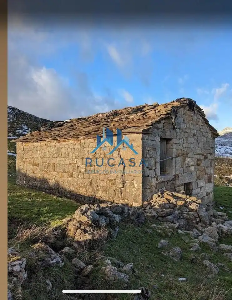 Terrenos y solares en venta en calle san roque de rio miera