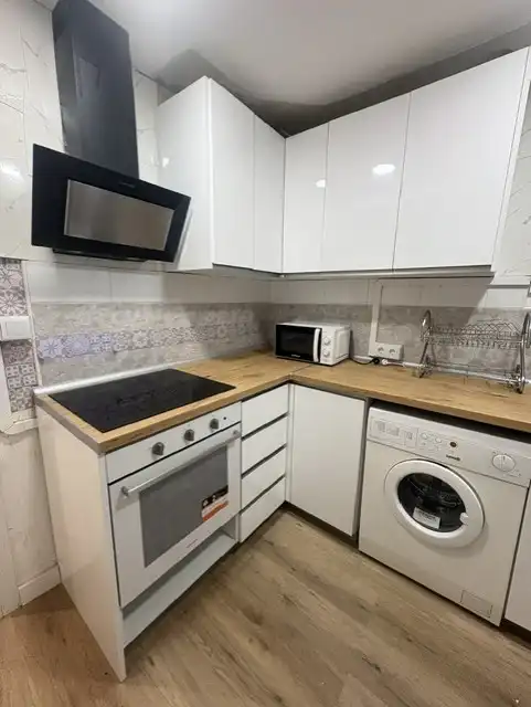 Cocina de Piso en venta en Valladolid con Calefacción, Terraza y Piscina