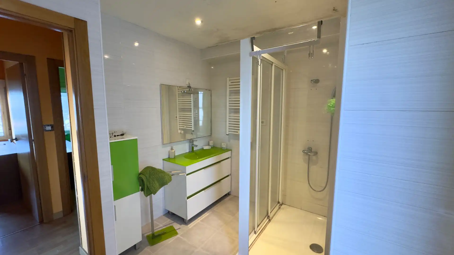 Baño de Piso en venta en Ferrol con Parquet, Amueblado y Horno