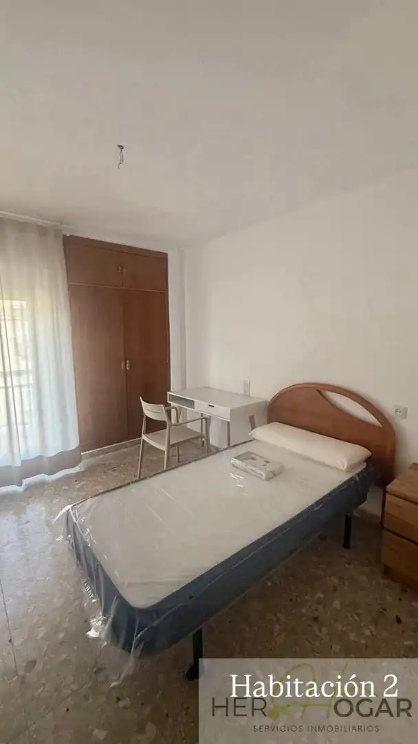 Habitación de Piso de alquiler en Toledo con Aire acondicionado, Calefacción y Parquet